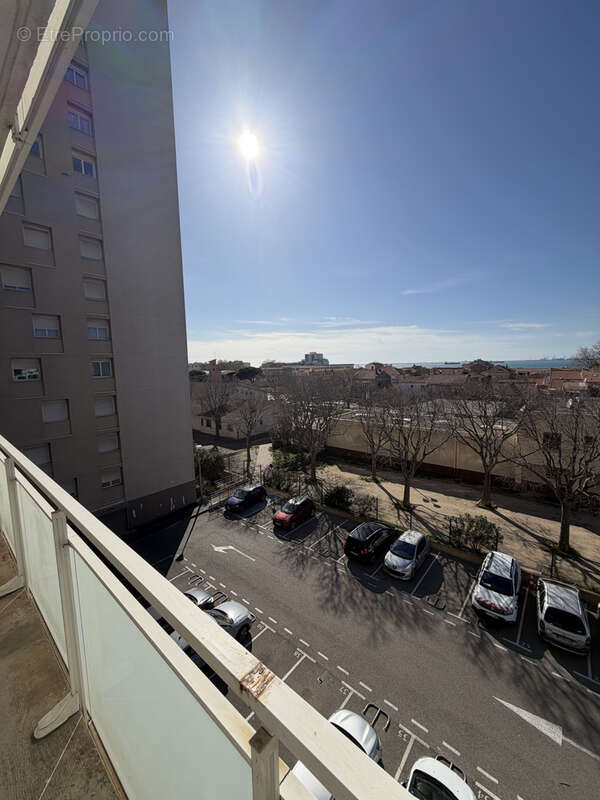 Appartement à PORT-DE-BOUC