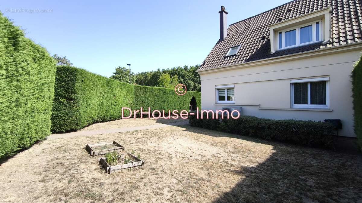 Maison à MARCOUSSIS