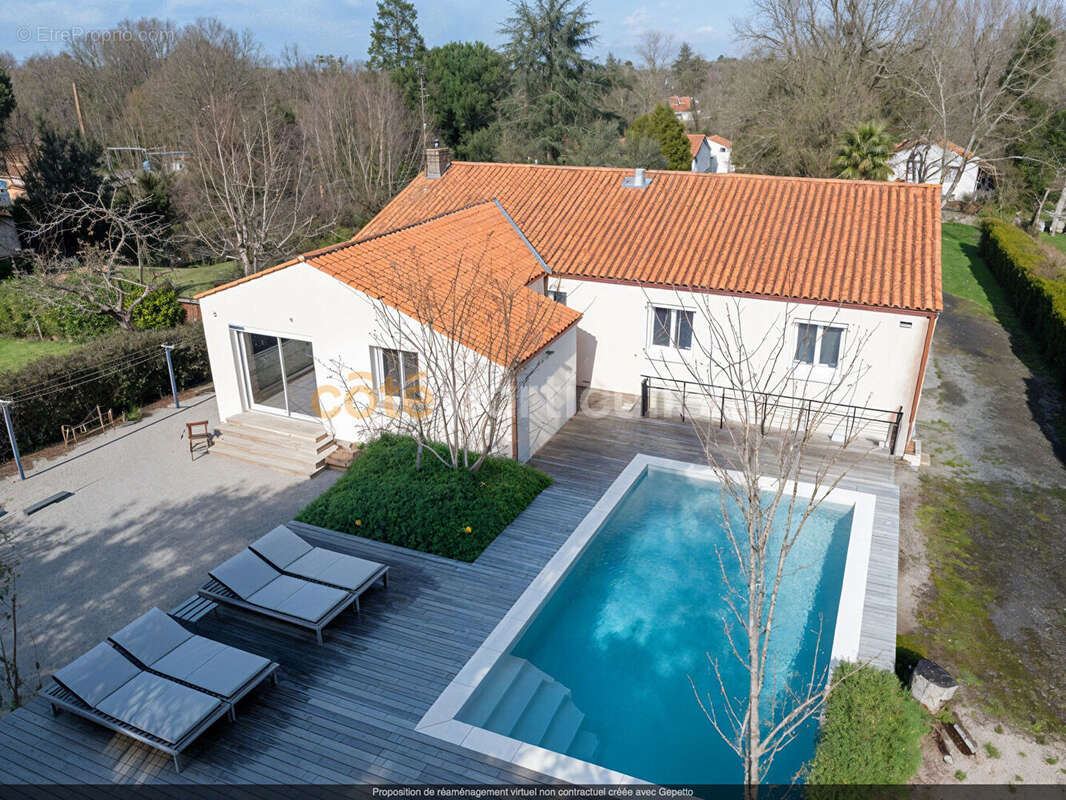 Maison à AUBIGNY