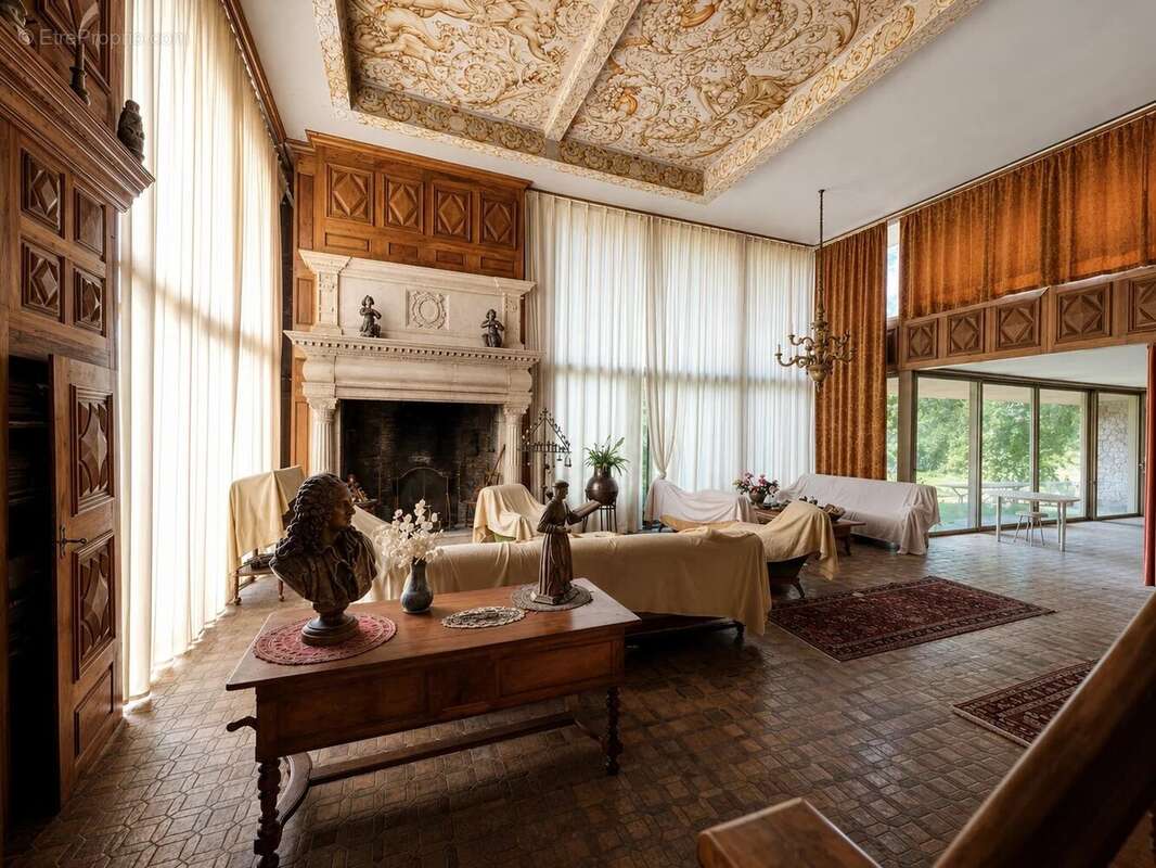 Maison à SAINT-VALLIER-DE-THIEY
