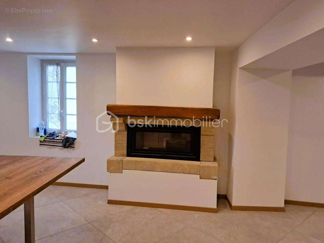 EXCLUSIVITÉ – Superbe maison de village de caractère entièrement rénovée – 180 m² de charme et de prestations haut de gamme - photo 5