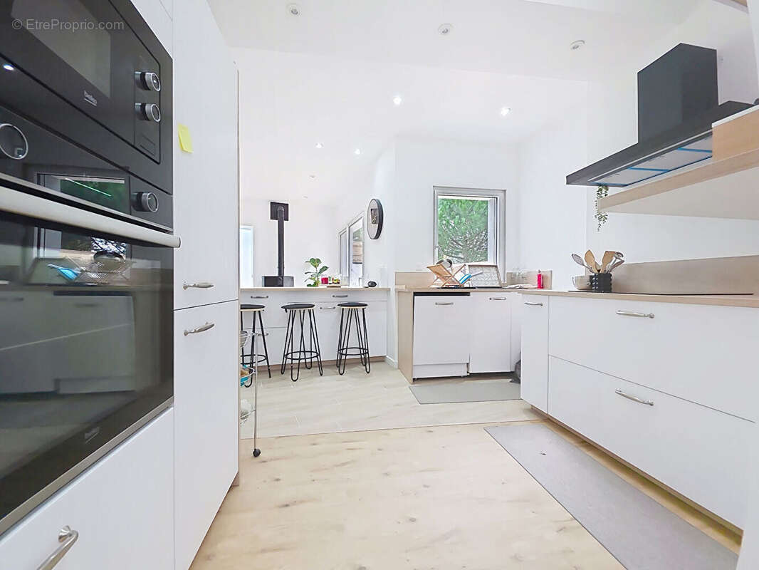 Maison à SAINT-PAIR-SUR-MER