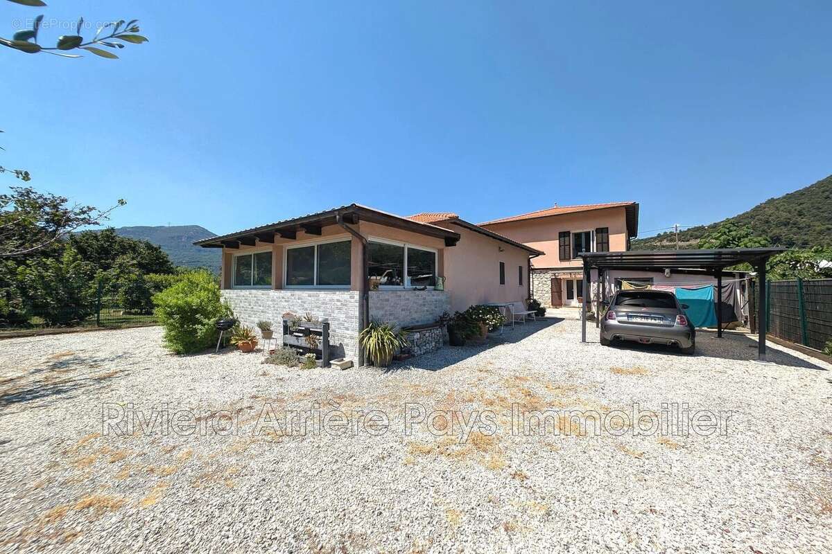 Maison 198 m² à Saint-Martin-Du-Var  - photo 5