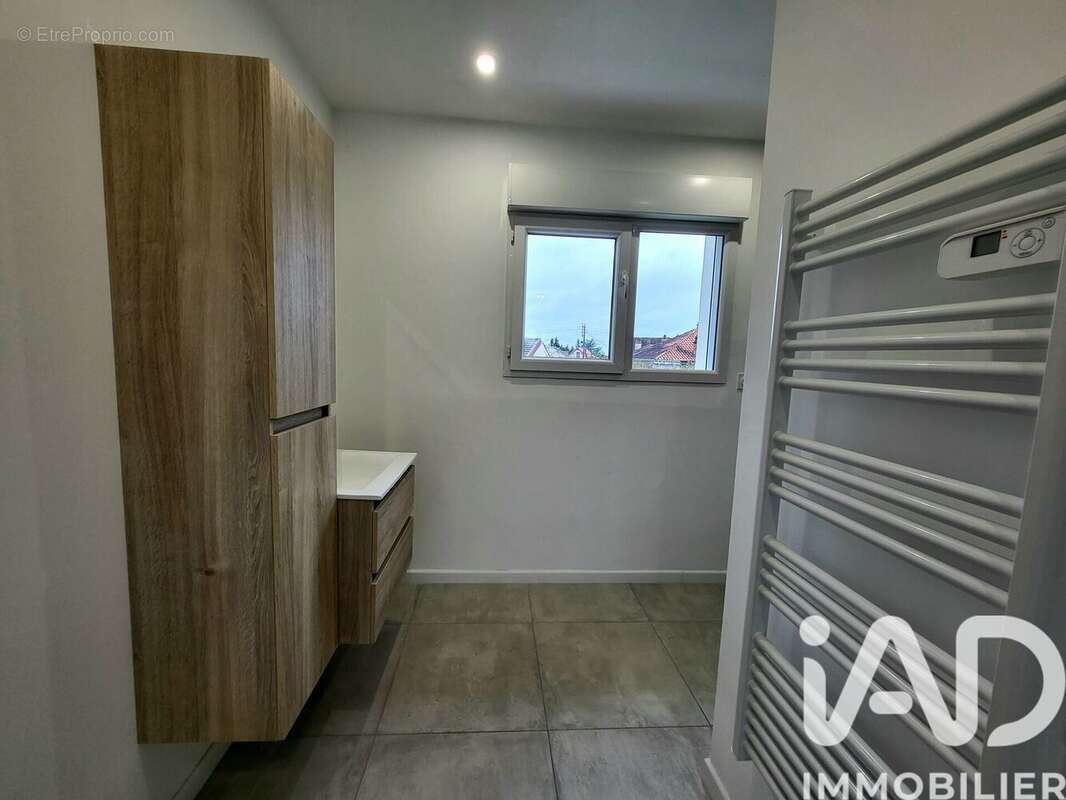Maison 95 m² à Chatellerault  - photo 2