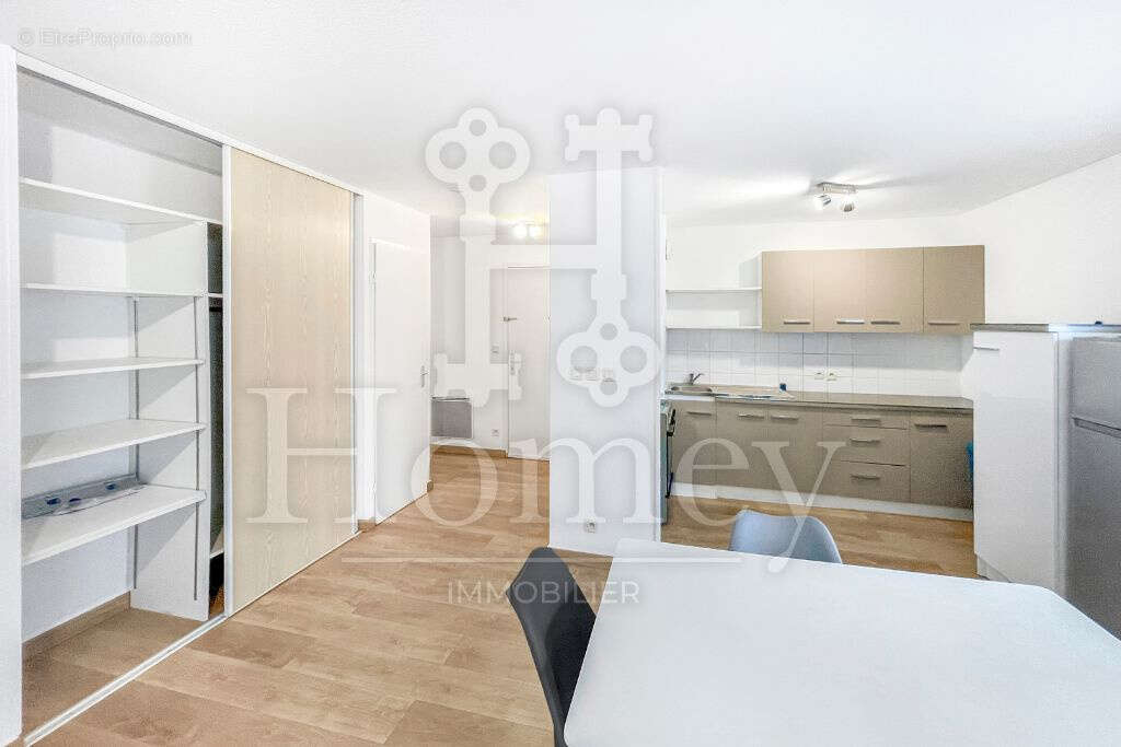 Appartement à VILLE-LA-GRAND