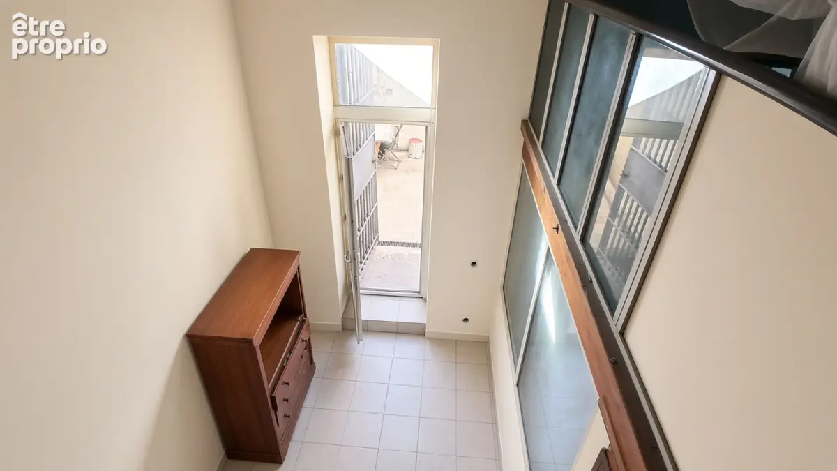 Commerce 63 m² à vendre à Marseille-3e (13003) - photo 3