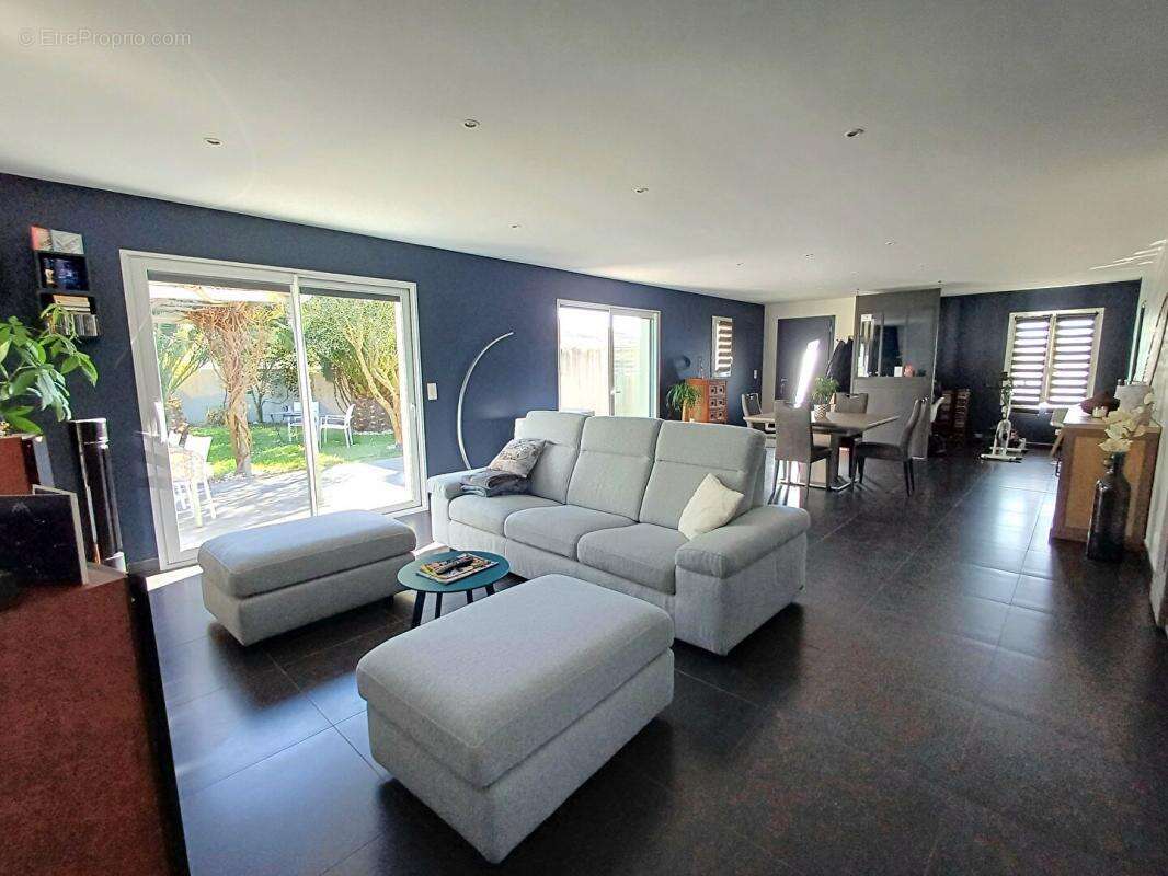 Maison à LA ROCHENARD