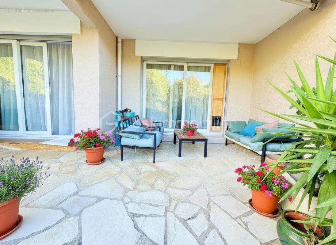 Appartement à VENCE