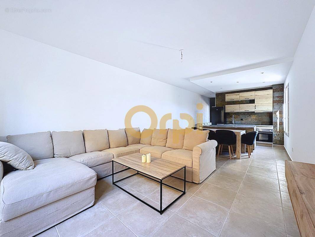 Appartement à SAINT-RAPHAEL