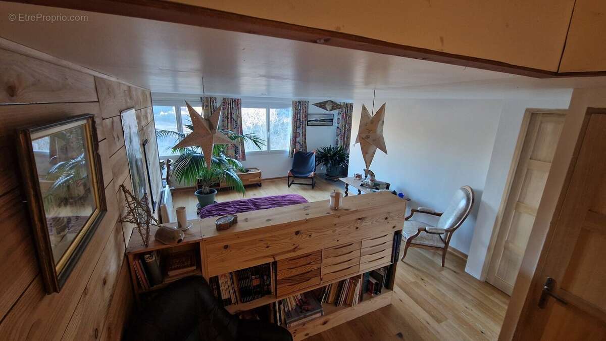 Maison à SALVEZINES