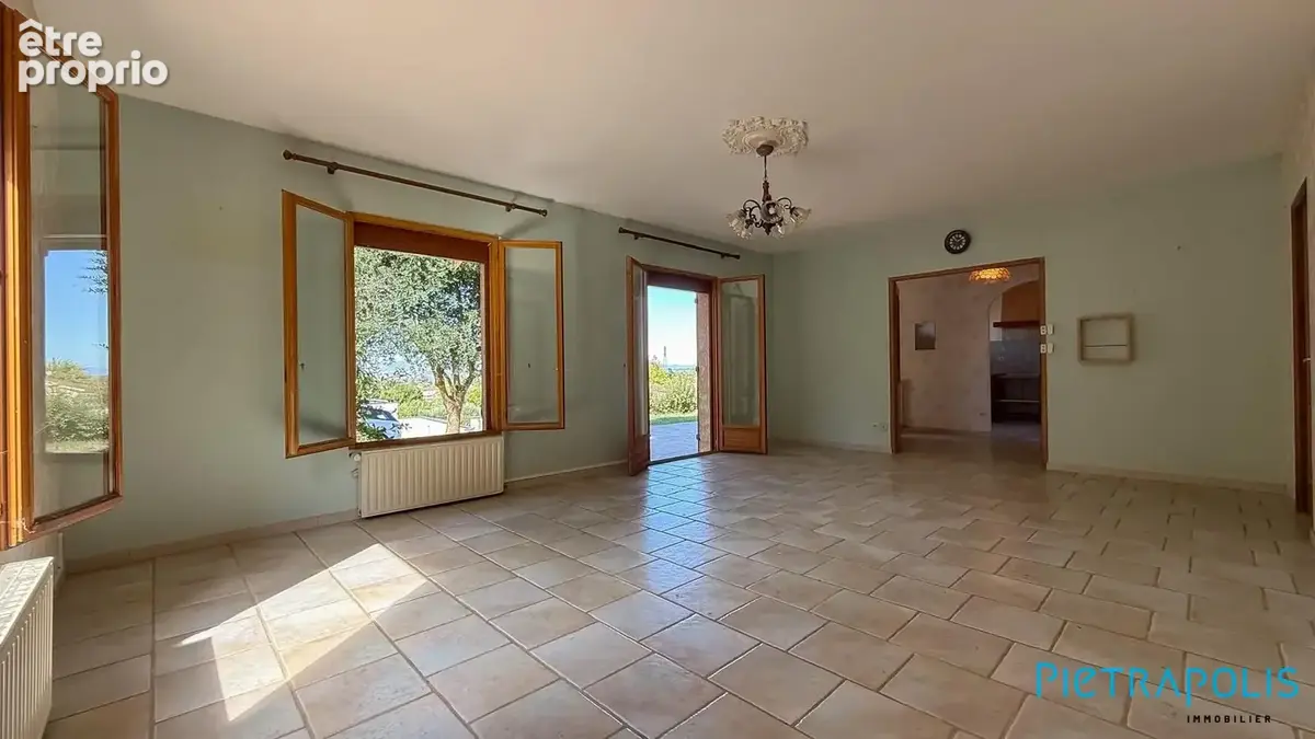 Maison 4 pièces 155 m² à vendre à Genay (69730) - photo 4