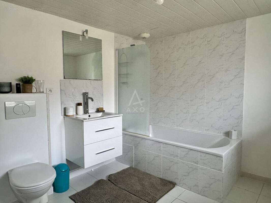 Maison à L&#039;ISLE-D&#039;ESPAGNAC