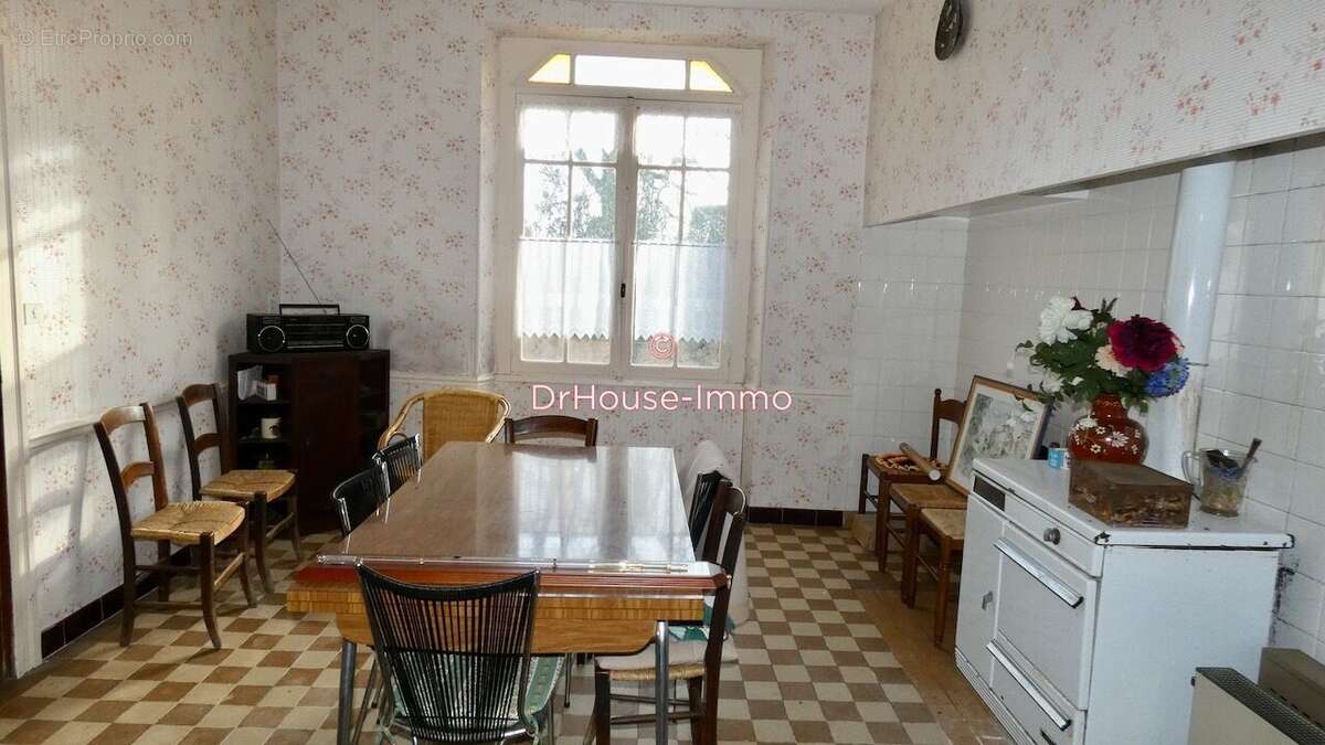 Maison à CAHUZAC-SUR-VERE