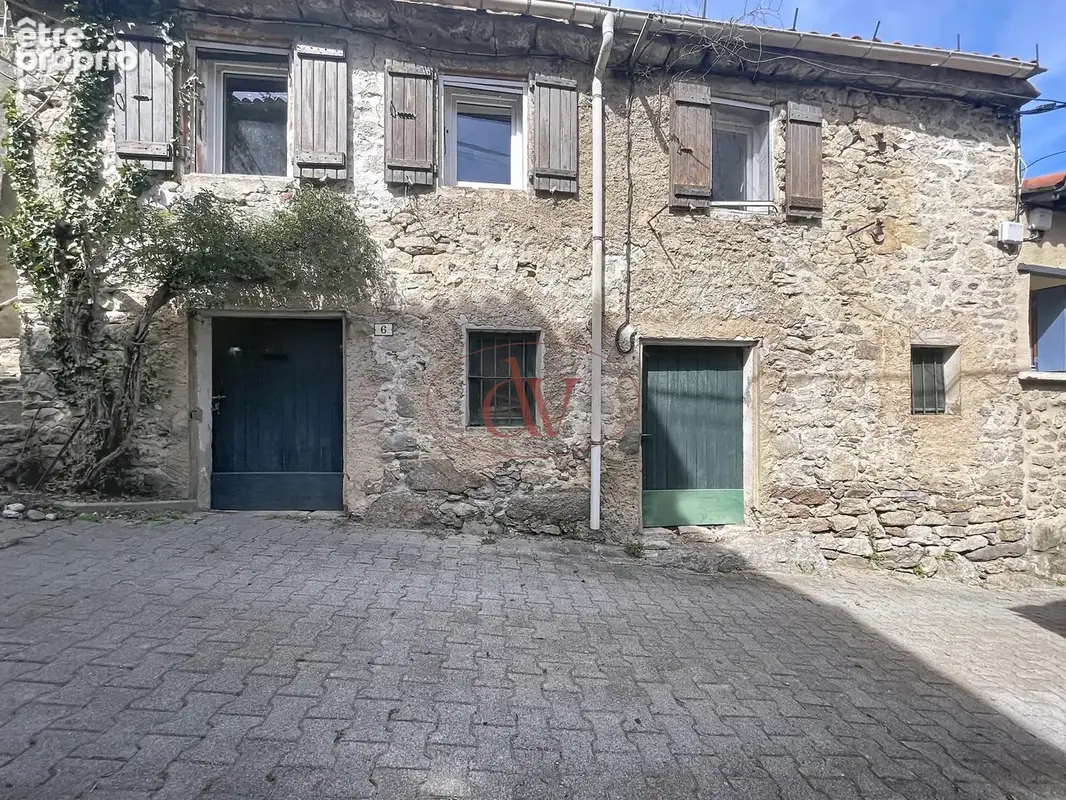 Maison de village/ py/ 74 m2 hab/ 2 chambres / pièce de stockage / exterieur - photo 3