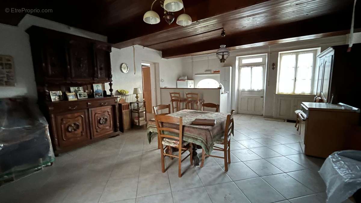 Maison à LA GRANDE-VERRIERE