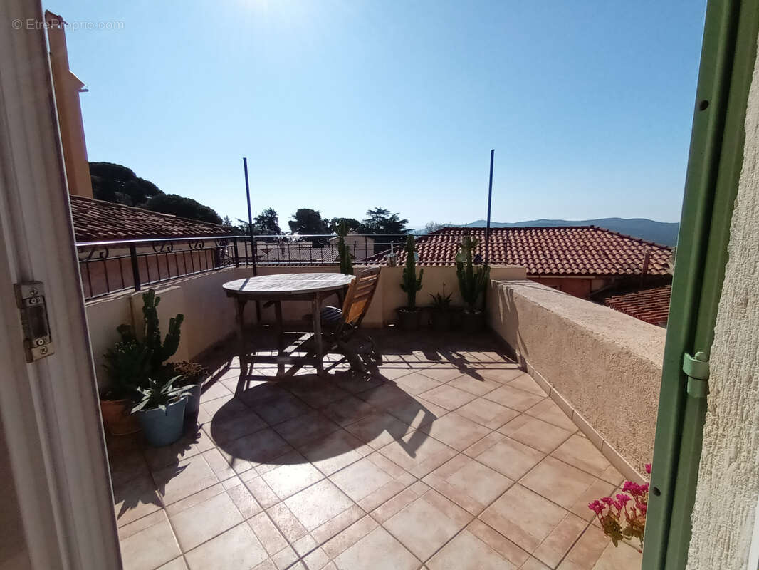 Maison à BORMES-LES-MIMOSAS