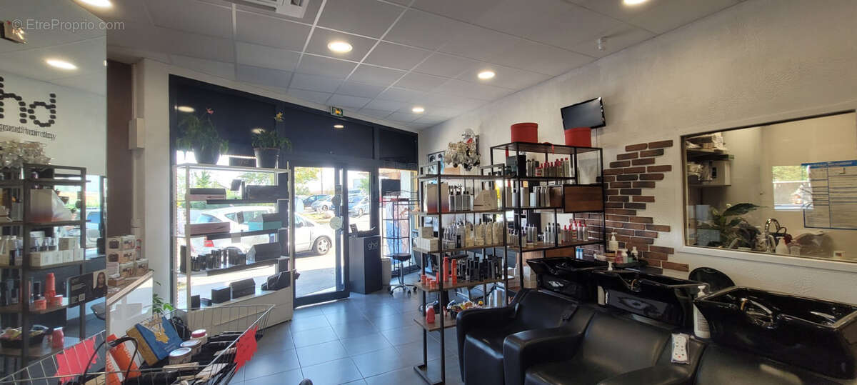 Commerce à SOLLIES-PONT