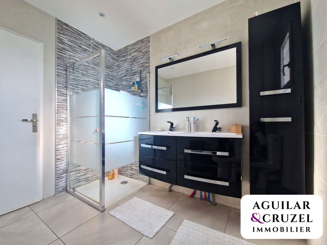 Maison à SAINT-DOULCHARD