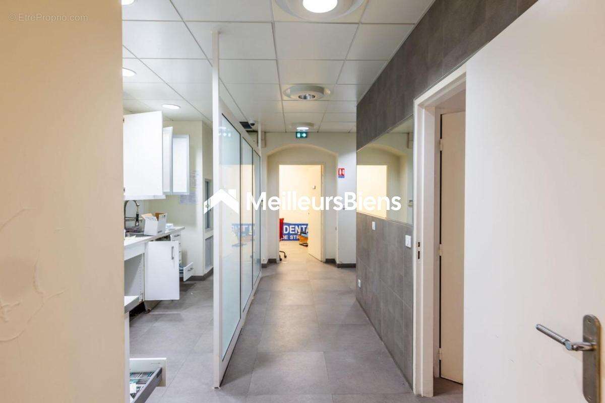 Commerce à PARIS-10E