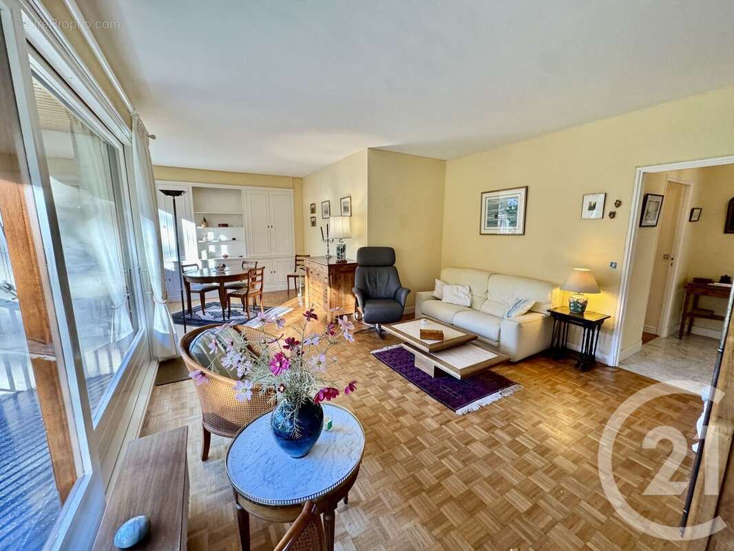 Appartement à AVON