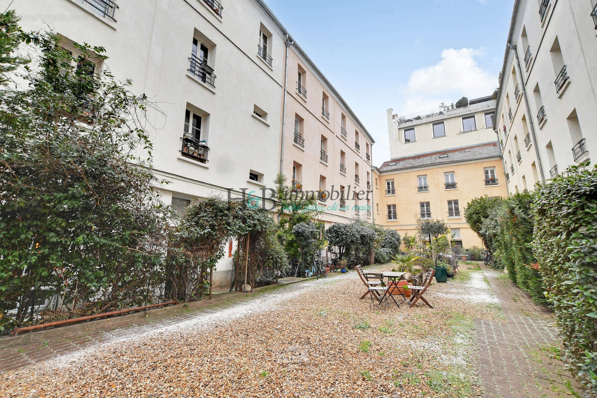 Appartement à PARIS-10E