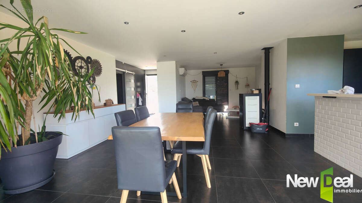 Plain-pieds 116 m² de 2013 - DONZENAC - photo 5