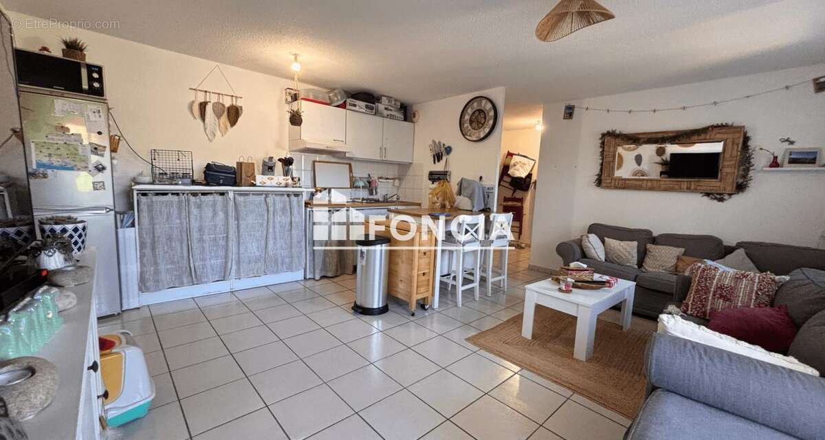 Investissement locatif – T3 avec terrasse et 2 parkings - photo 2