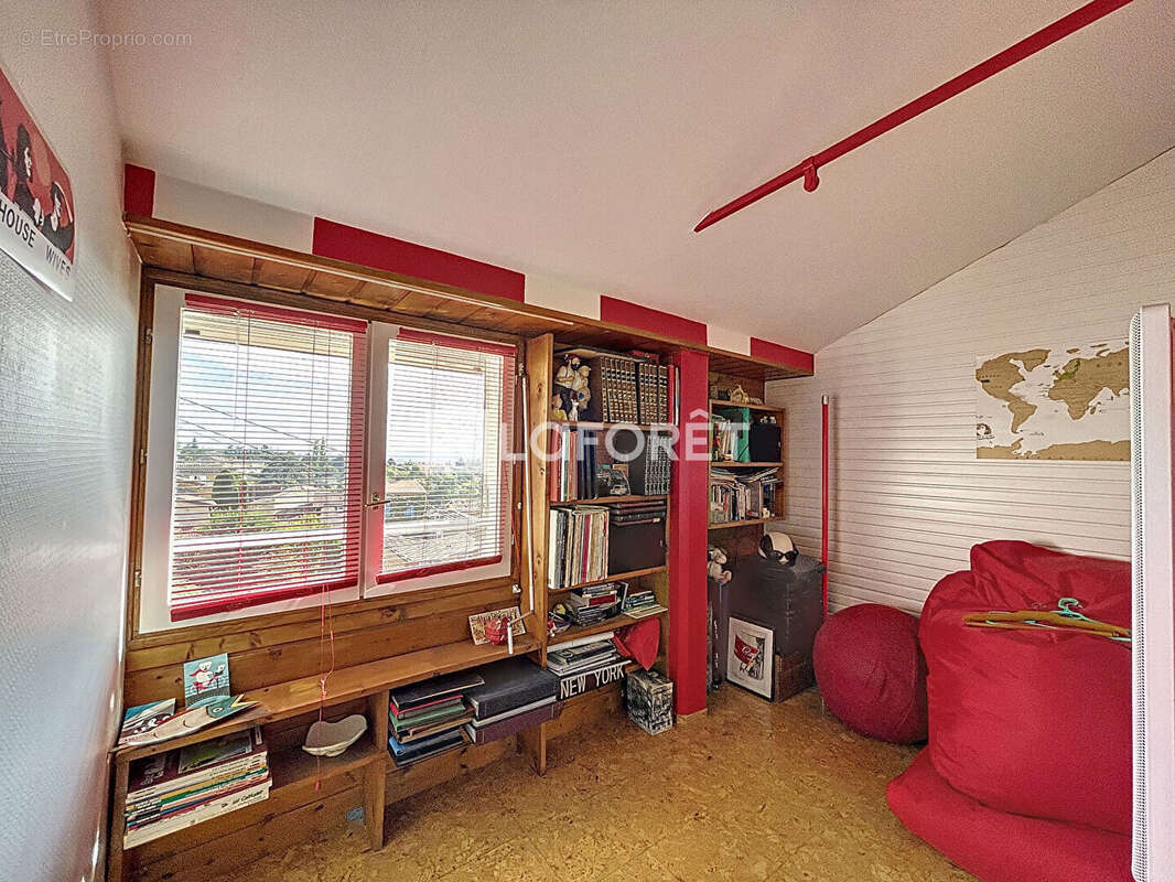 Appartement à SAINT-CYR-AU-MONT-D'OR