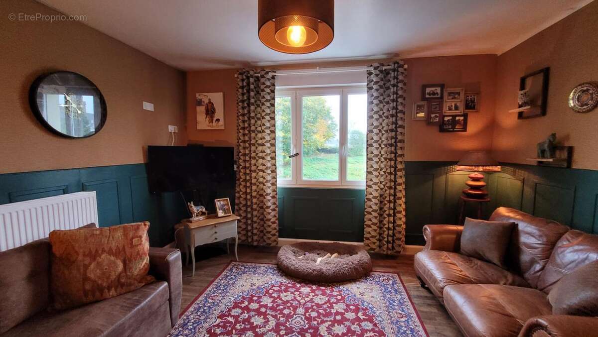 Maison à SAINT-MARTIN-DES-PRES