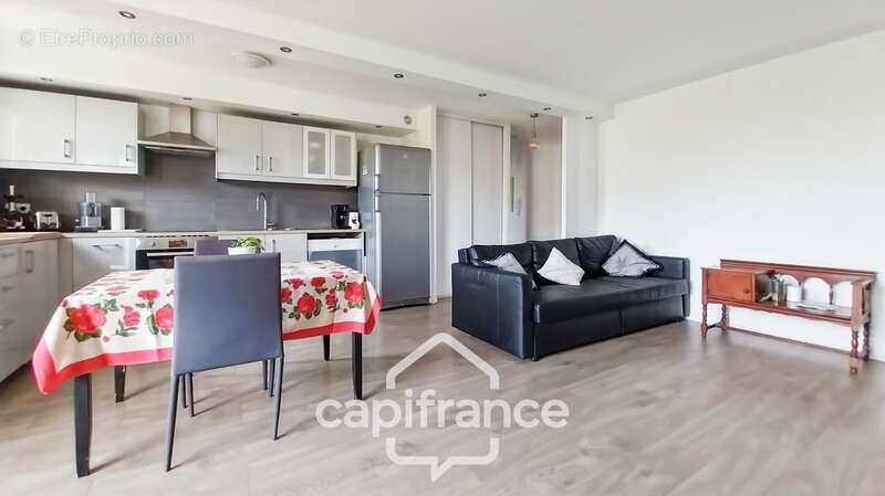 Appartement à CHENNEVIERES-SUR-MARNE