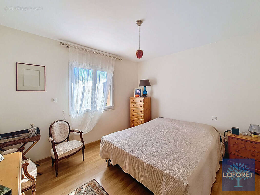 Maison à SAINT-LOUP-CAMMAS