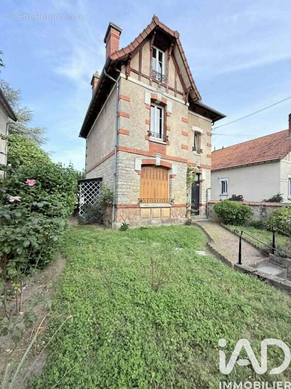 Photo 3 - Maison à SAINT-AMAND-MONTROND