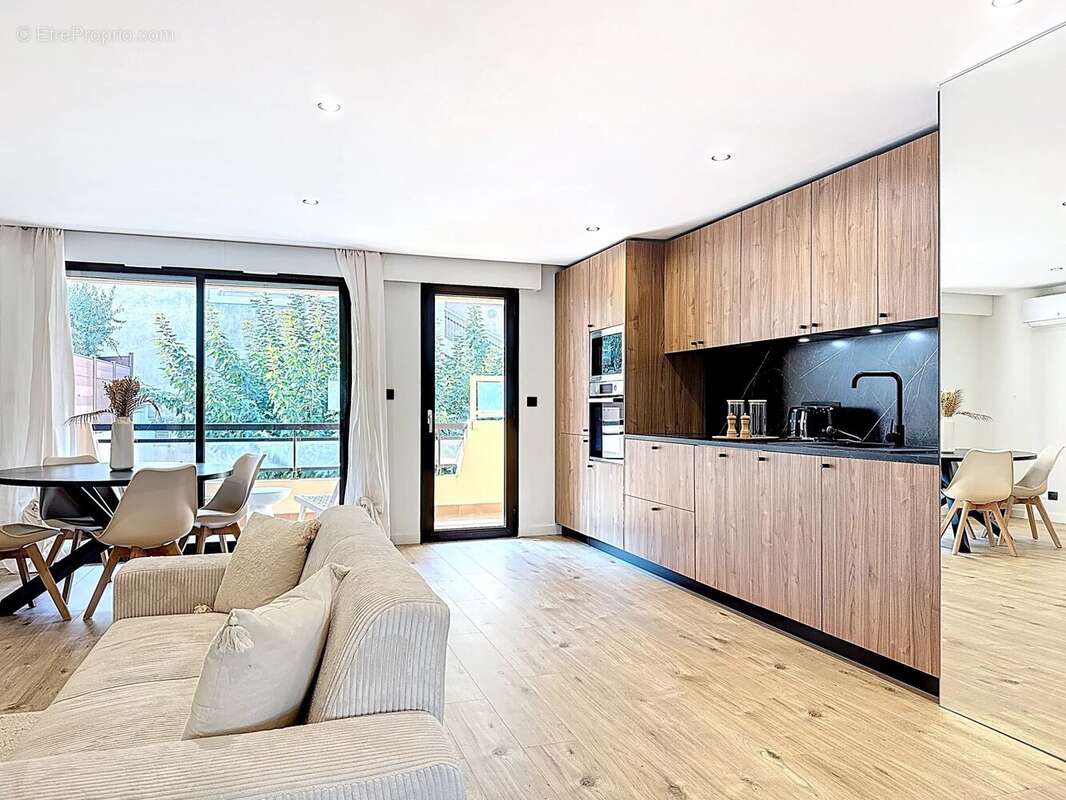 Appartement à SAINT-RAPHAEL