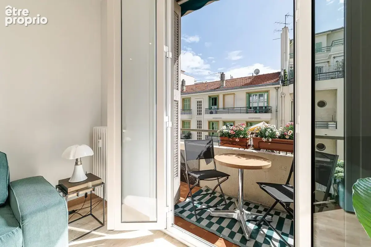 Appartement 3 pièces 73 m² à vendre à Nice (06000) - photo 2