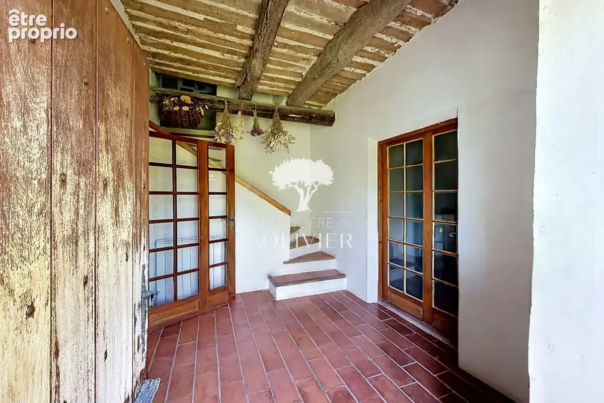 Maison 8 pièces 220 m² à vendre à Saignon (84400) - photo 6