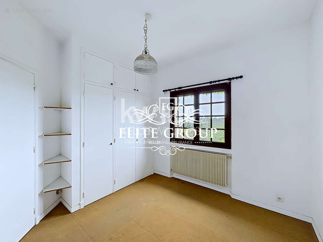 Maison 181 m² à Antibes  - photo 9
