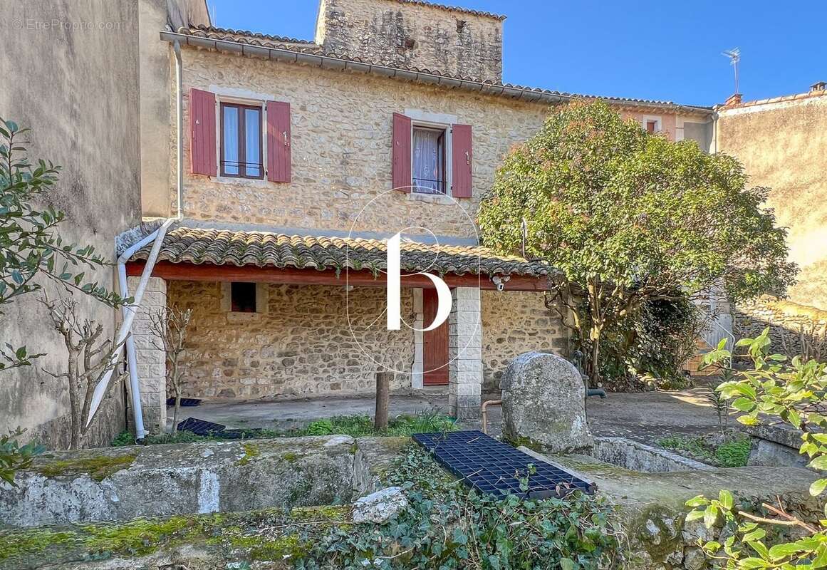 Maison à GOUDARGUES