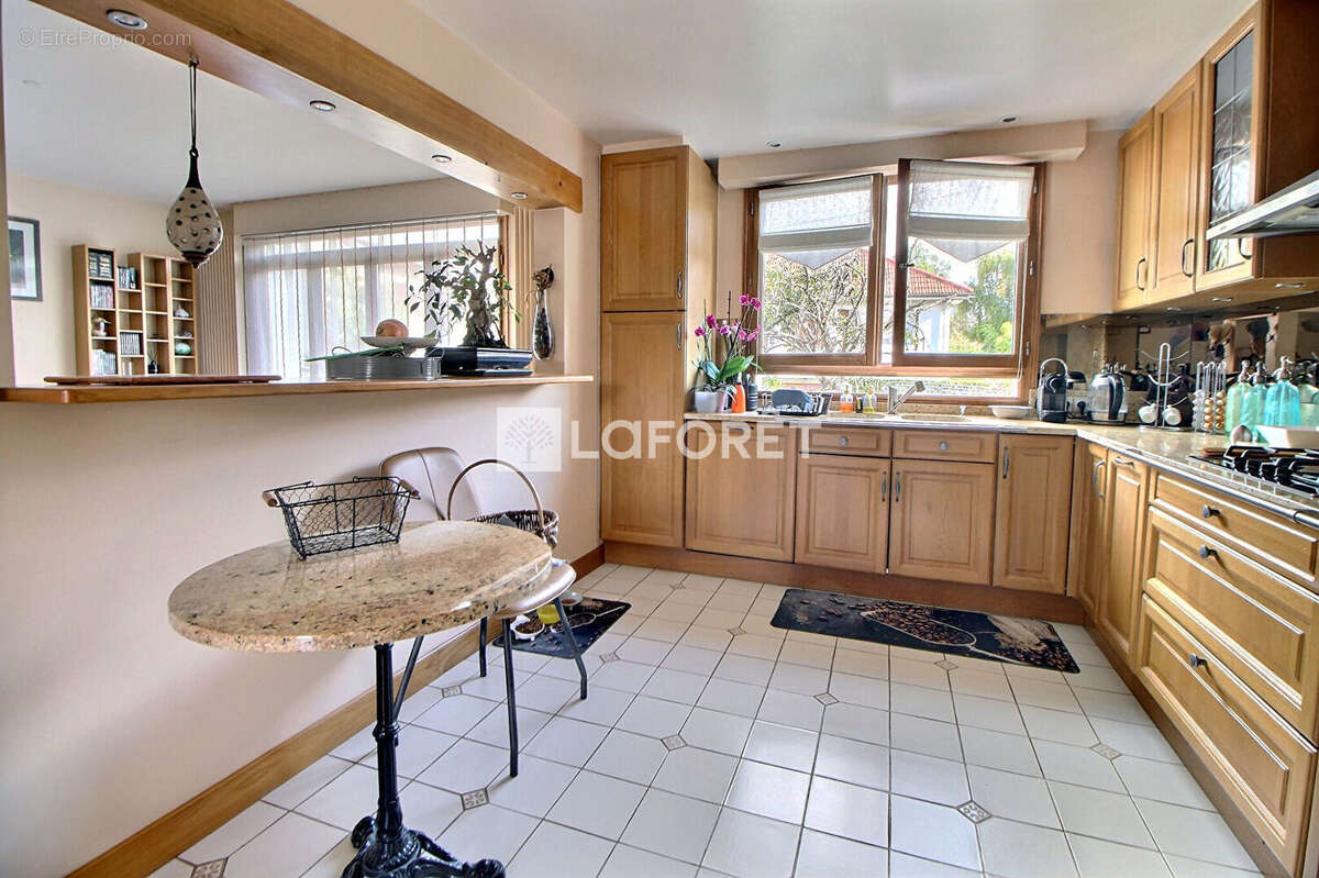 Maison à RUEIL-MALMAISON