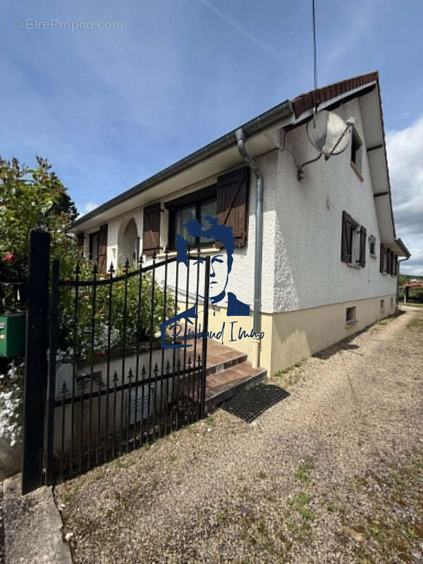 Maison à CHARLEVILLE-MEZIERES