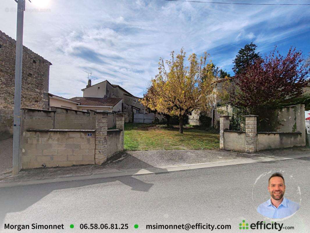 Maison à SAINT-AMANT-DE-BOIXE