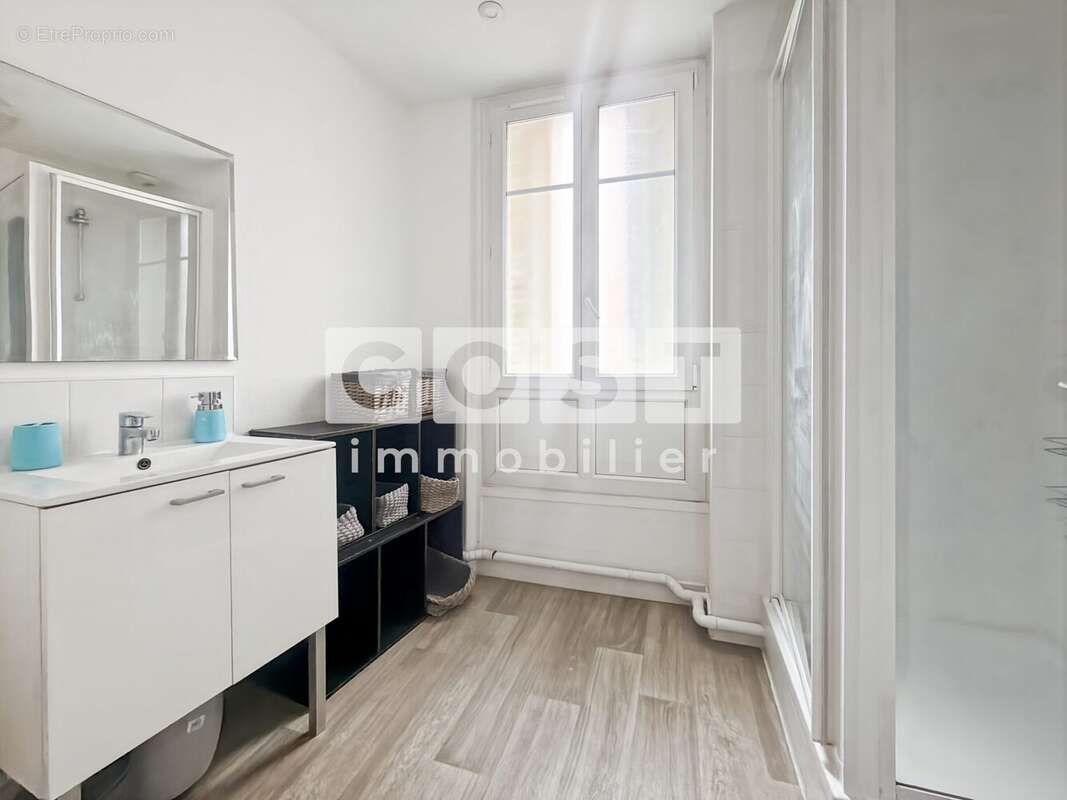 Appartement à ASNIERES-SUR-SEINE