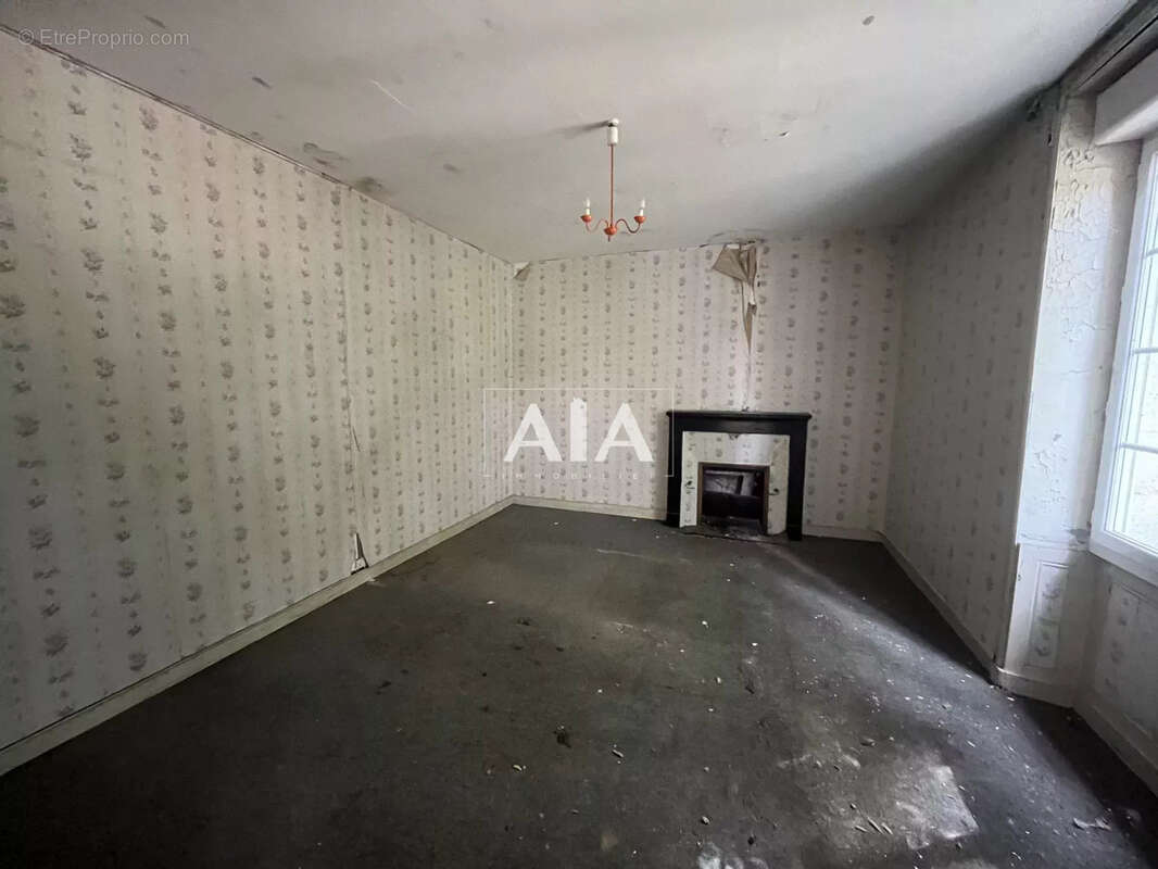 Charmante propriété à rénover avec dépendances - photo 15