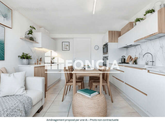 Appartement à VIAS