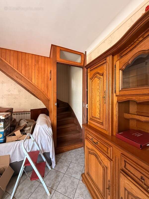 Maison en pierre de 126m², 4 chambres, avec grange 65 000 € - photo 6