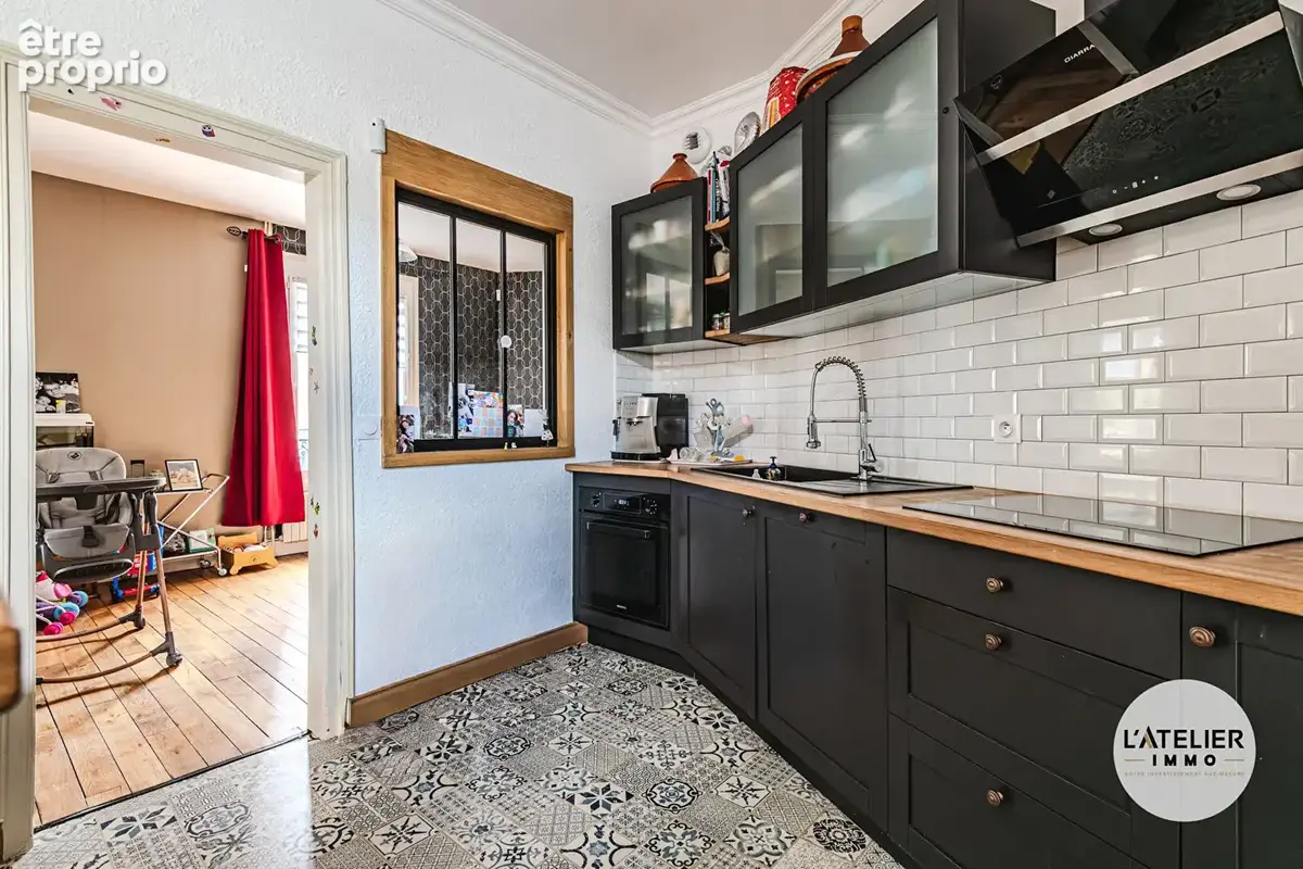 Maison familiale de caractère entièrement climatisée - 130 m² - 4 chambres - Véranda contemporaine - Cour intimiste - photo 6