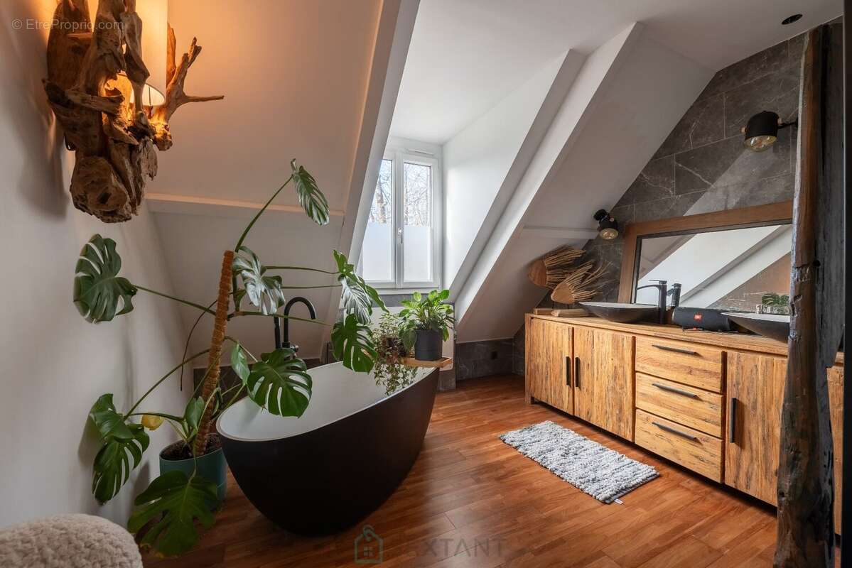 Maison à NOISY-SUR-ECOLE