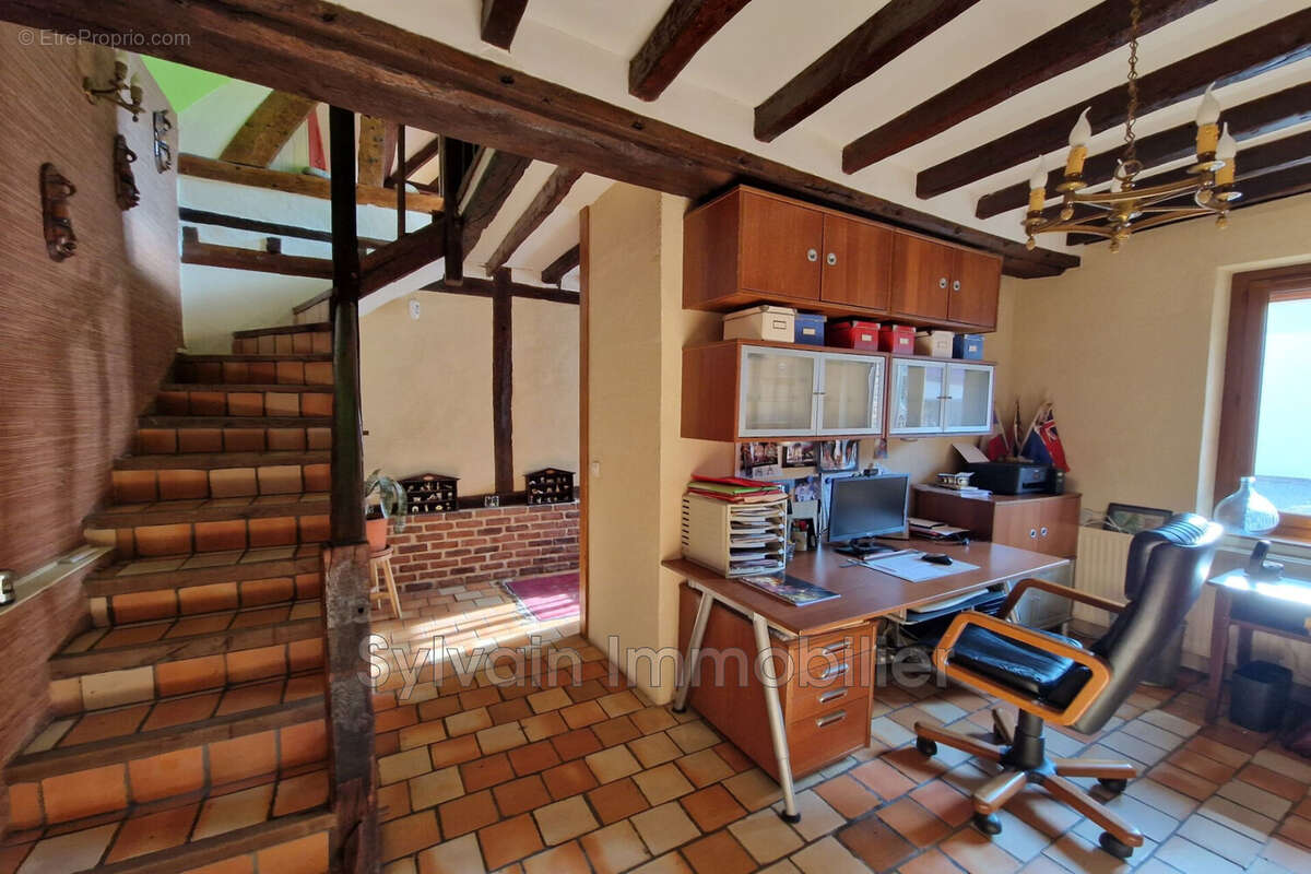 Maison 169 m² à Saint-Aubin-En-Bray  - photo 8