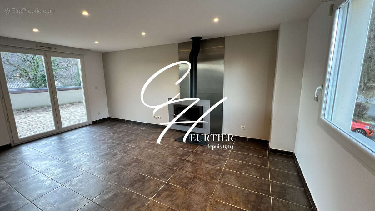 Appartement à SASSENAGE