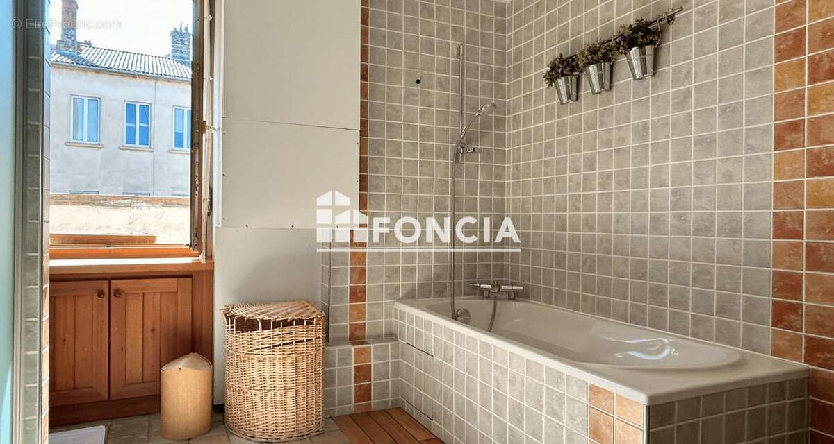 Appartement à LYON-4E