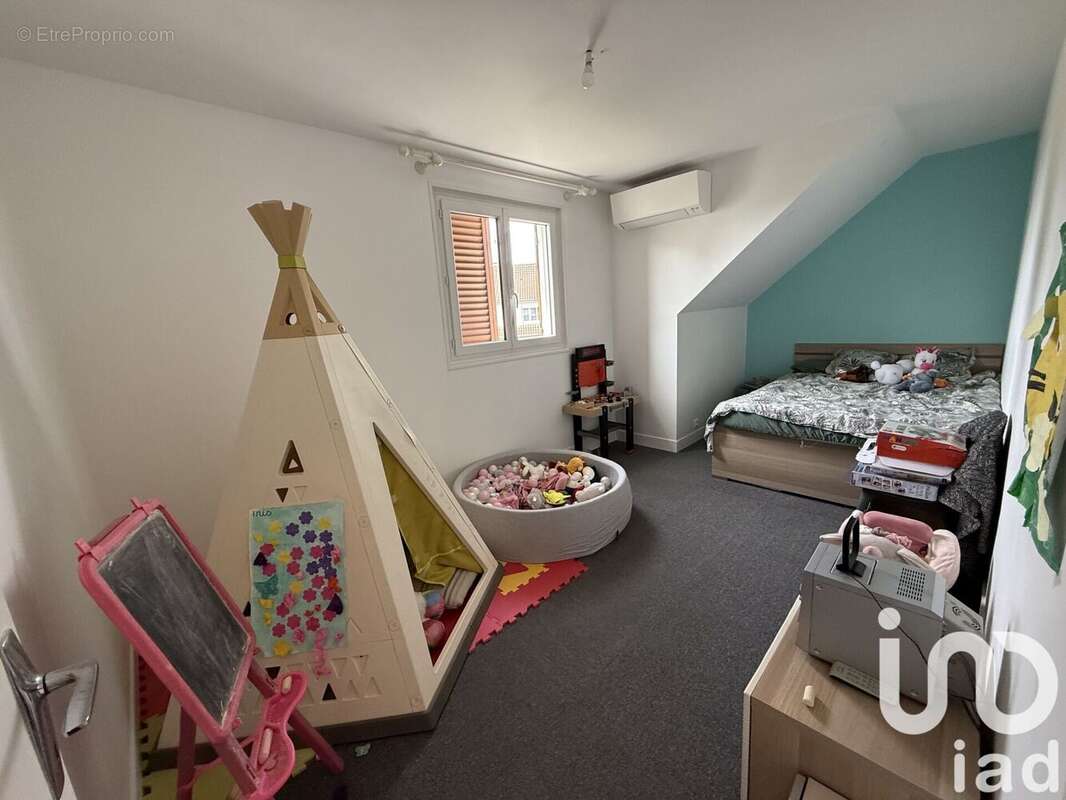 Photo 8 - Maison à VERT-SAINT-DENIS